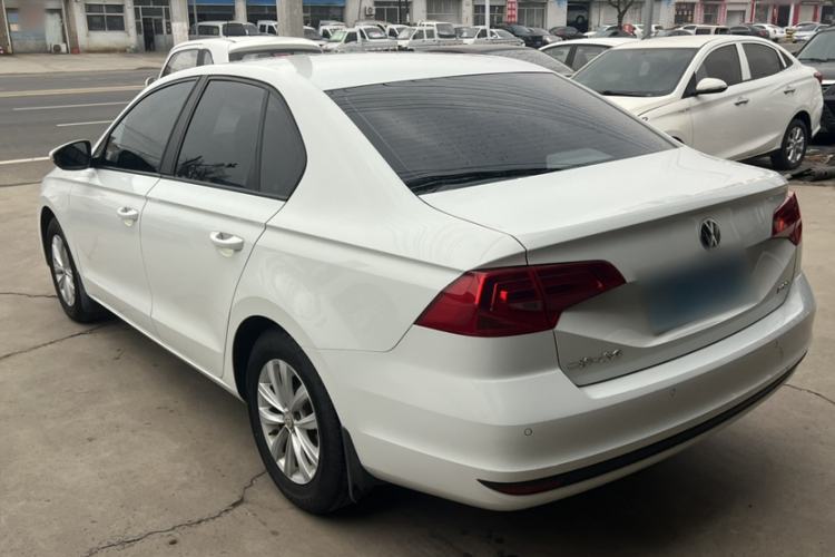 Used Volkswagen Bora 2016 1.6L Automatic Fashion Model Exterior 2