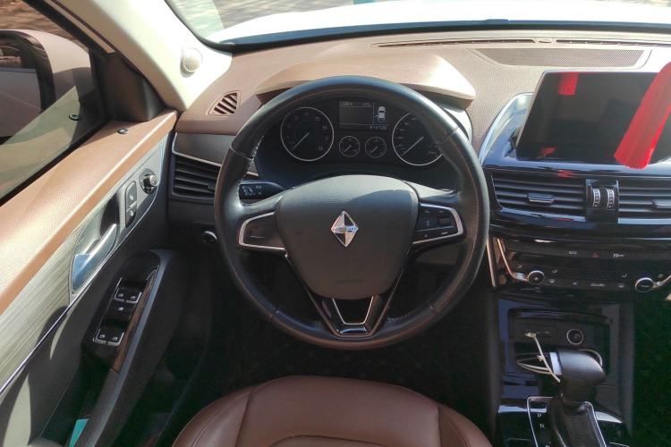 Used BORGWARD BX5 2017 20TGDI Automatic Two-Wheel Drive Pioneer Edition
