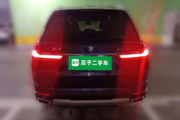 Used BMW X7 2019 xDrive40i Luxury Package with Leading Features