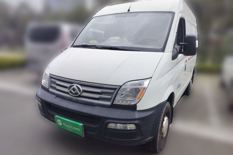 Used SAIC MAXUS Xintu V80 2020 2.5T AMT Classic City Distribution King Short Wheelbase Mid-Roof Design – 2/3 Seats