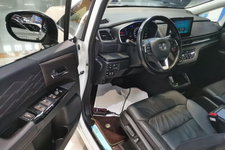 Used Honda Elysion 2022 2.0L eHEV Luxury First Edition
