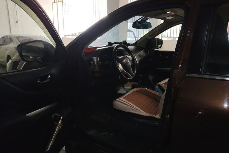 Used Nissan Navara 2017 2.5L Automatic 4x4 Luxury Edition QR25