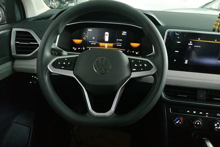 Used Volkswagen Tharu 2023 300TSI Two-Wheel-Drive Crescent Edition Steering Wheel