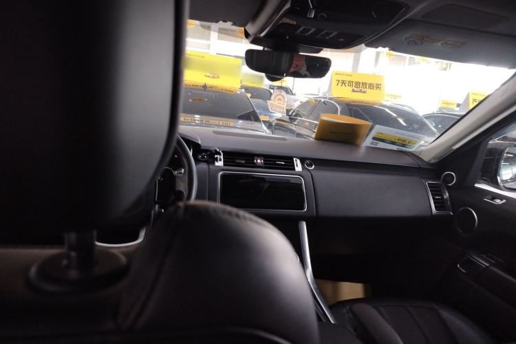 Used Land Rover Range Rover Sport 2020 3.0 L6 SE