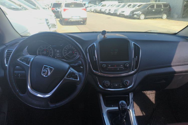 Used Baojun 560 2016 1.5T Manual Luxury Model
