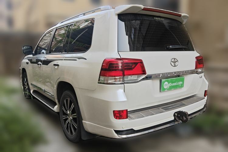 Used Toyota Land Cruiser 
