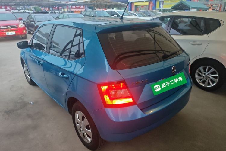 Used Skoda Fabia 2015 1.4L Automatic Front-Drive Model Rear Left 45 Deg