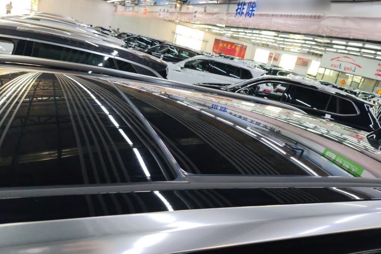 Used Buick Envision 2025 Encore Plus 28T Two-Wheel-Drive Platinum Edition