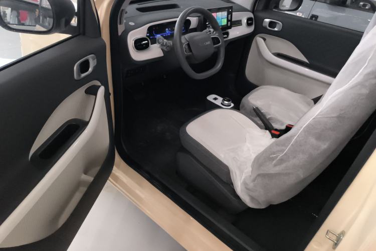 Used Geely Galaxy Panda 2025 210 km – Yuanqi Bear Driver Seat