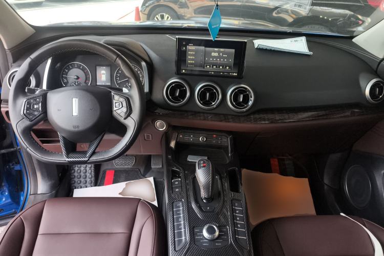 Used Wey VV5 2019 1.5T Two-Wheel Drive Color Pioneer