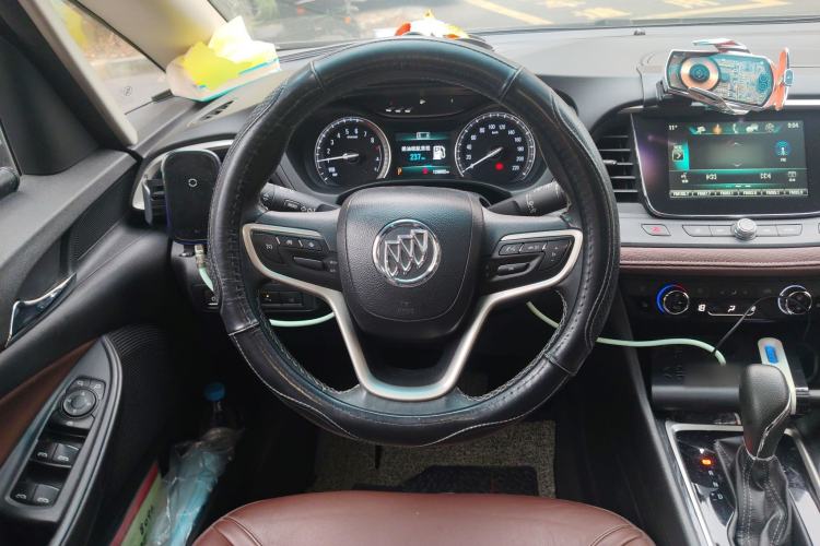 Used Buick GL6 2018 18T 6-Seater Prestige Model
