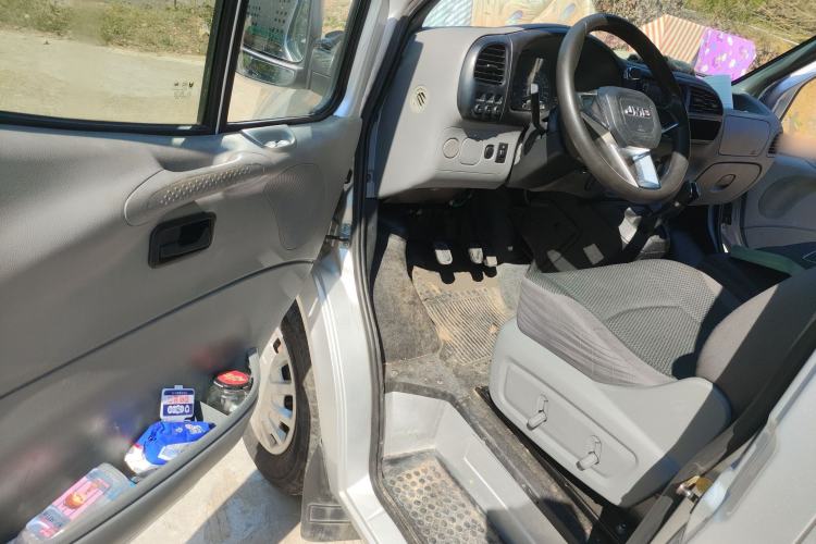 Used JMC Transit 2017 2.8T Commercial Version Short Wheelbase Mid-Roof 6/7/8-Seater JX493