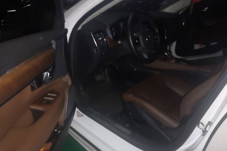 Used Volvo S90 2020 T5 Zhiyi Luxury Edition