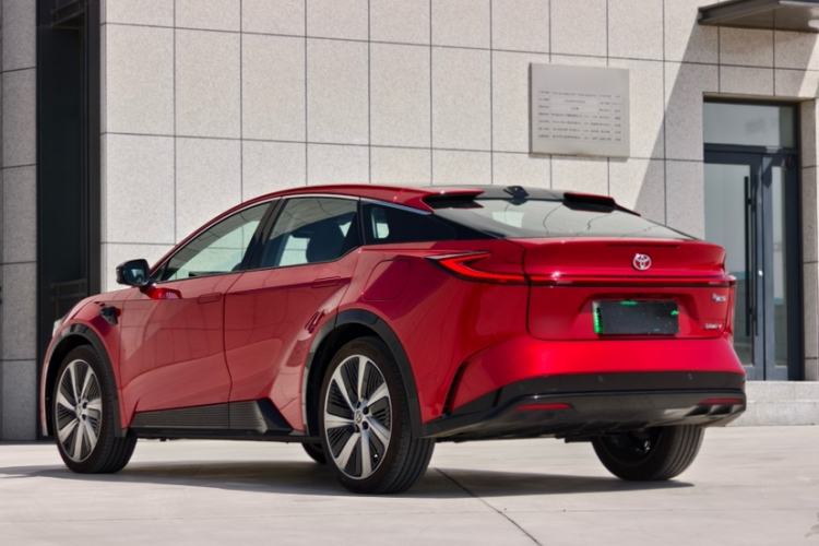 Used Toyota bZ5 2025 Model 550 PRO Smart Driving Edition Exterior 3