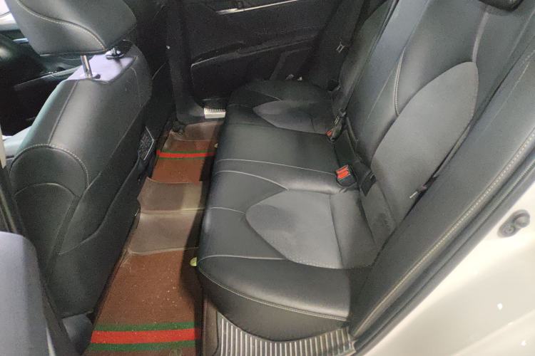 Used Toyota Camry 2023 2.0S FENGSHANG Edition
