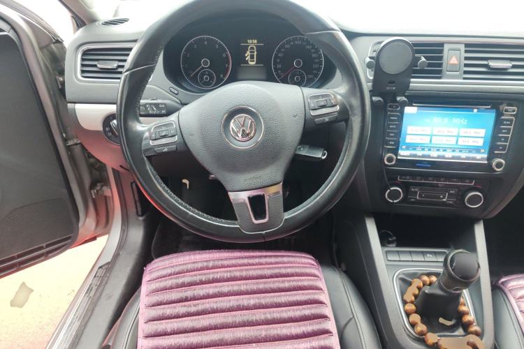 Used Volkswagen Sagitar 2014 1.4TSI Manual Luxury Model
