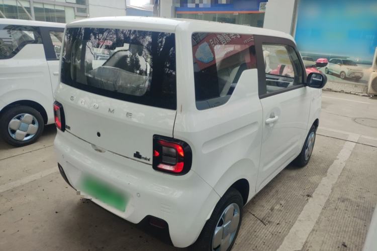 Used Geely Galaxy Panda 2024 Panda Mini 200km Endurance Bear
