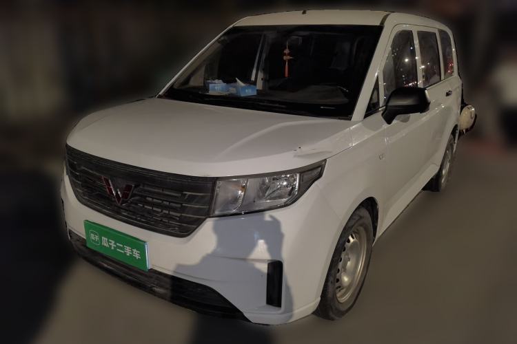 Used Wuling Hongguang PLUS 2019 1.5T Manual Standard Edition 5 Seats