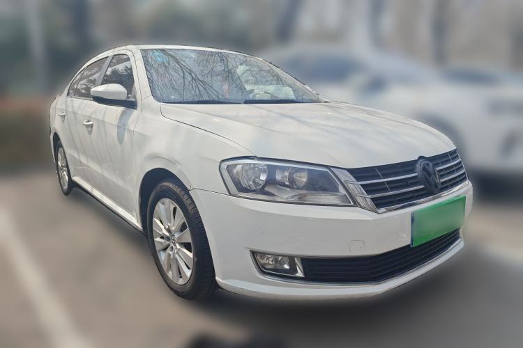 Used Volkswagen Lavida 2013 Restyled Classic 1.6L Automatic Comfort Edition Front Right 45 Deg