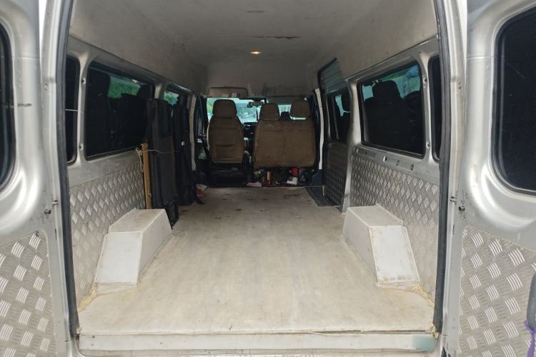 Used Ford Transit Custom 2016 2.2T Long-Wheelbase 6/7-Seater Mid-Roof Multi-Purpose Vehicle Trunk