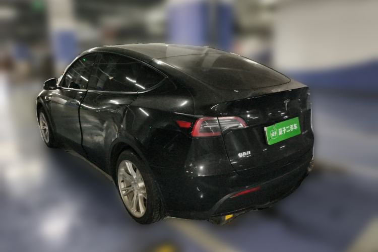 Used Tesla Model Y 2022 Long-Range All-Wheel-Drive Version
