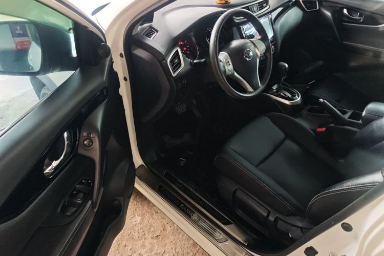 Used Nissan Qashqai 2017 2.0L CVT Elite Edition China V Standard Driver Seat