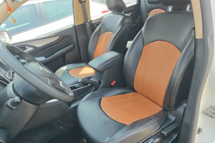 Used Baojun 560 2015 1.8L manual Comfort trim level
