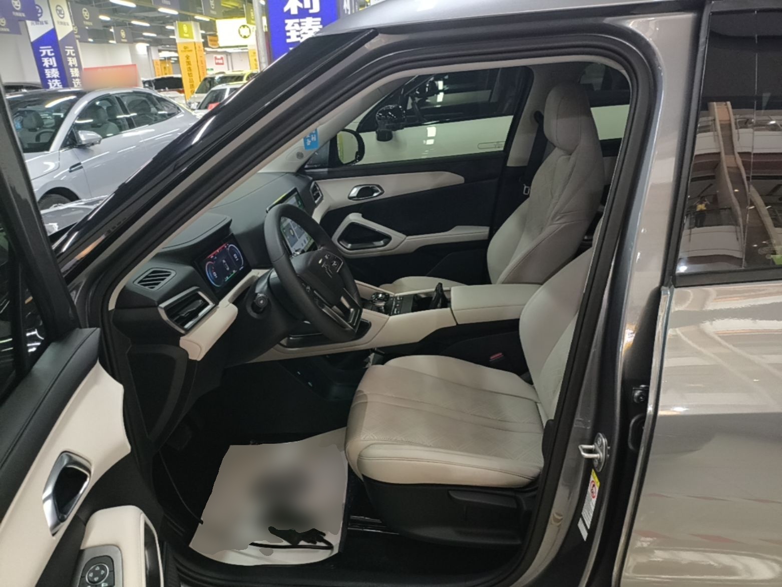 BYD Yuan UP 2024 401KM Leading Edition — снимка 17