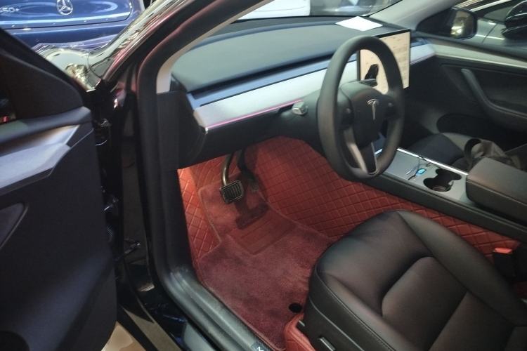 Used Tesla Model Y 2023 Rear-Wheel-Drive Version