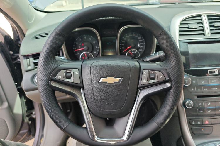 Used Chevrolet Malibu 2012 2.0L Automatic Luxury Edition Steering Wheel