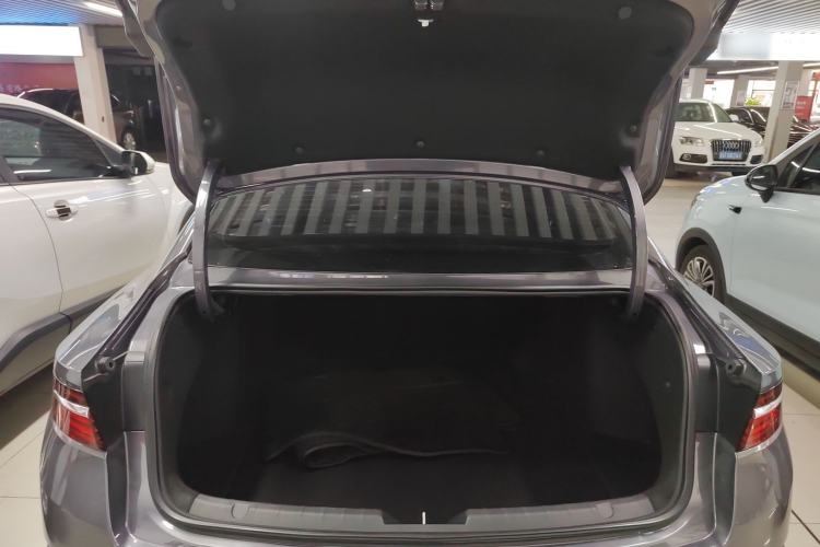 Used Geely Auto Preface 2023 1.5TD Kunlun Edition Trunk