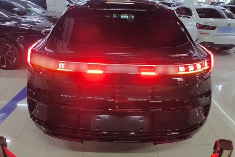 Used Zeekr 001 2026 Model 103° Rear-Drive Max Version
