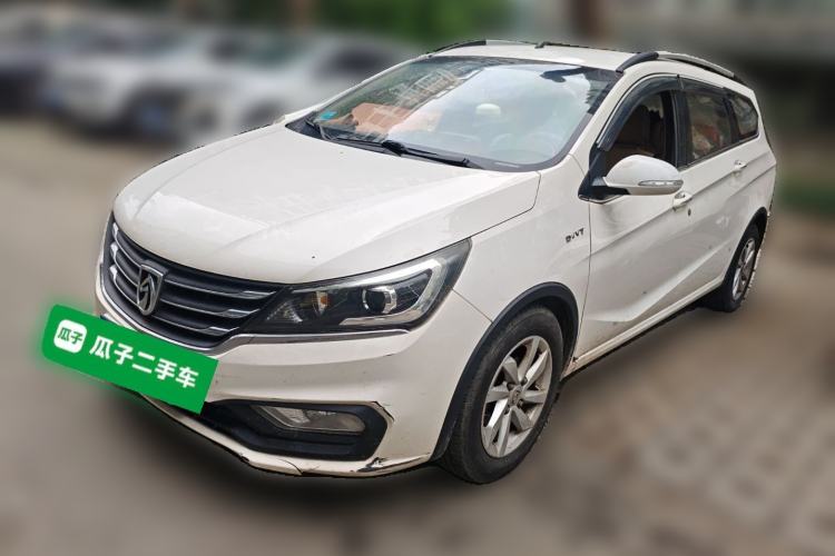 Used Baojun 310W 2017 1.5L Manual Fashion Model China V
