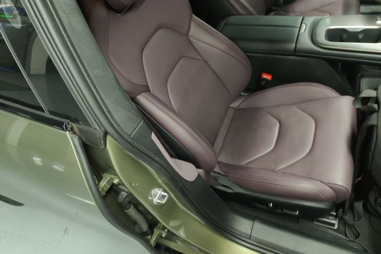 Used Xiaomi Auto SU7 2024 Four-Wheel Drive Ultra-Long Range Advanced Intelligent Driving Max Edition
