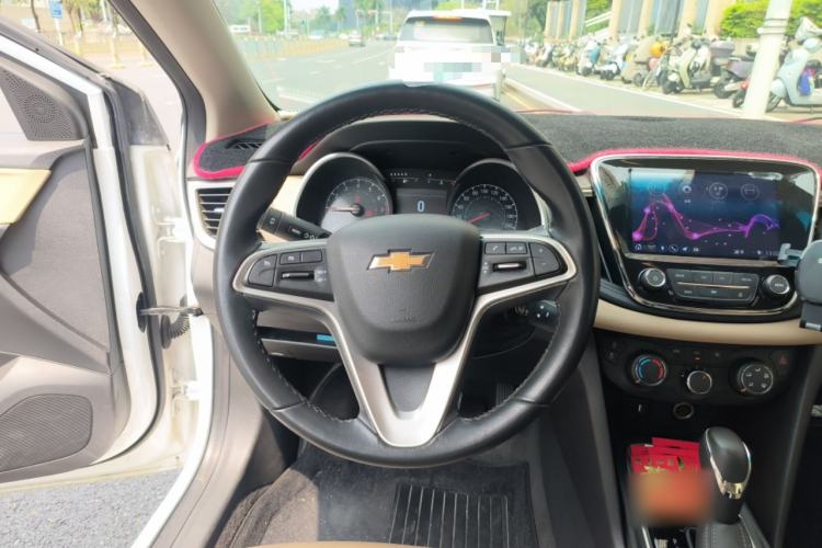 Used Chevrolet Monza 2022 320 Automatic Enjoyment Sunroof Version Steering Wheel