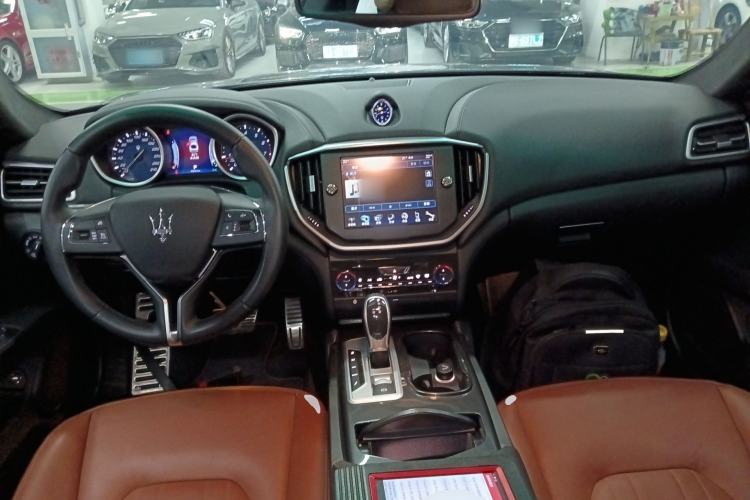 Used Maserati Ghibli 2014 3.0T Standard Edition
