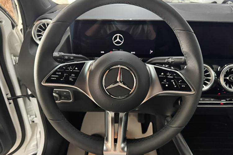 Used Mercedes-Benz GLA 2024 GLA 220 4MATIC