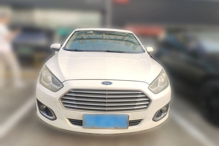 Used Ford Escort 2015 1.5L Automatic Fashion Model
