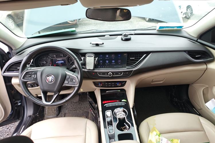 Used Buick Regal 2020 552T Elite Edition Center Console