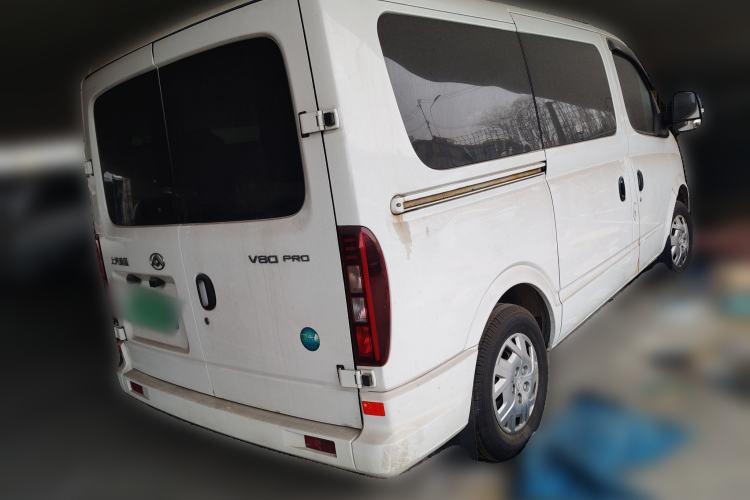 Used SAIC MAXUS Xintu V80 2024 Aotuntong 6MT Short-Wheelbase Ultra-Low Roof 127 Ps 5-Seater