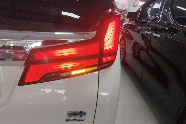 Used Toyota Alphard 2021 Dual-Engine 2.5L Prestige Edition
