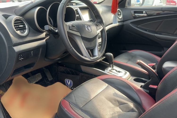 Used CHANGAN Eado 2013 1.6L Automatic Junku Model China IV Standard Interior 1