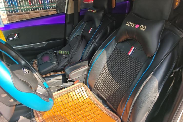 Used Kia K2 2012 Sedan 1.4L MT GLS Commemorative Edition Left Front Seat