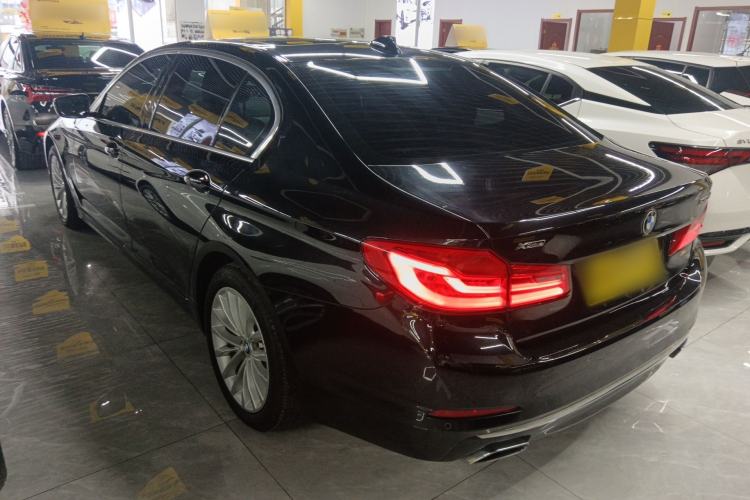 Used BMW 5 Series 2019 Updated 530Li xDrive Luxury Package Exterior 2