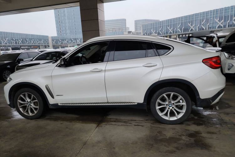 Used BMW X6 2018 xDrive28i
