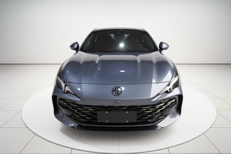 Used MG 7 2023 2.0T Automatic Hunter Luxury Edition Front
