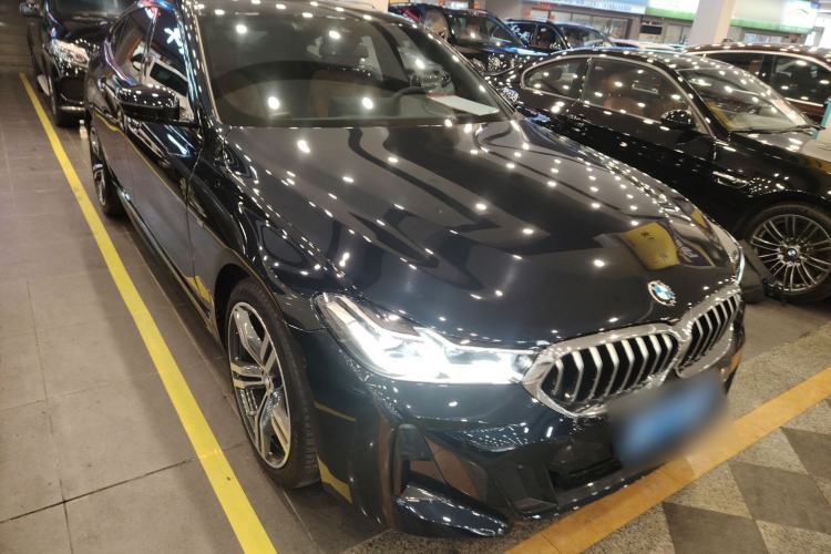 Used BMW 6 Series GT 2022 630i M Sport Package Front Right 45 Deg