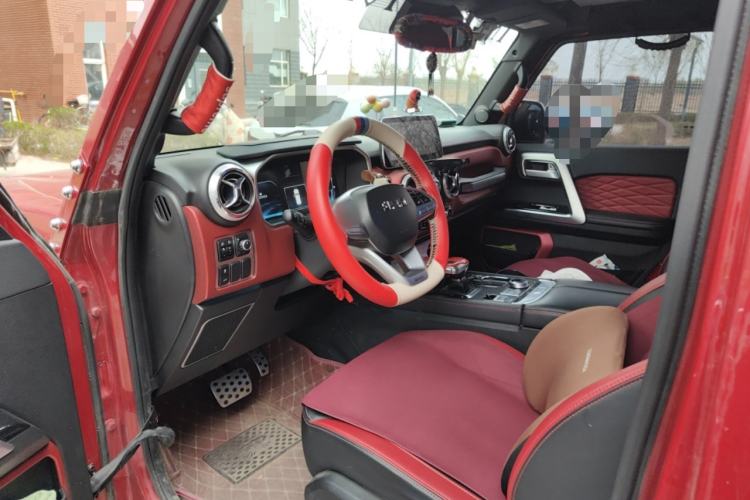 Used BAIC Off-Road BJ40 2020 2.0T Automatic Four-Wheel Drive Urban Hunter Edition Chivalrous Type Driver Seat