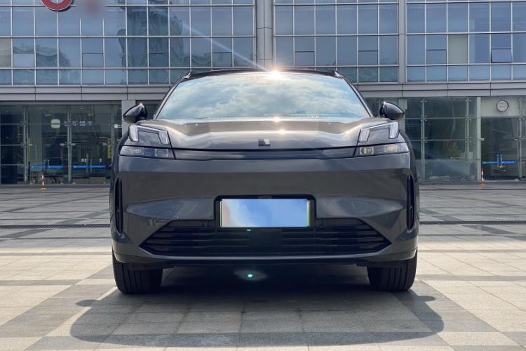 Used Lynk & Co 08 EM-P 2023 120km Long-Range Halo
