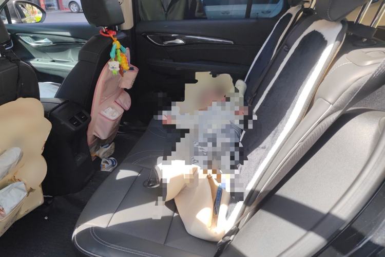 Used Buick Envision 2023 Encore Plus 652T Five-Seat Luxury Model Left Rear Seat